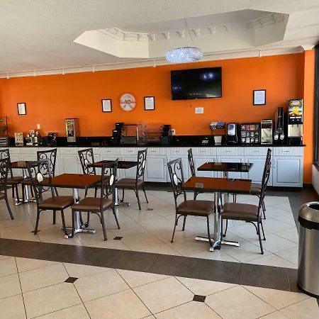 Howard Johnson By Wyndham Reseda Hotel & Suites Λος Άντζελες Εξωτερικό φωτογραφία