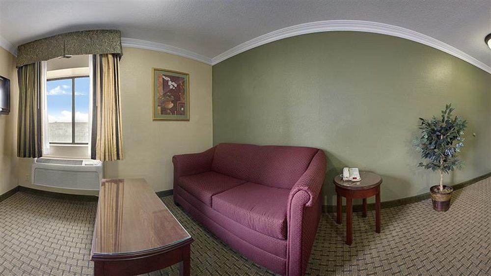 Howard Johnson By Wyndham Reseda Hotel & Suites Λος Άντζελες Εξωτερικό φωτογραφία