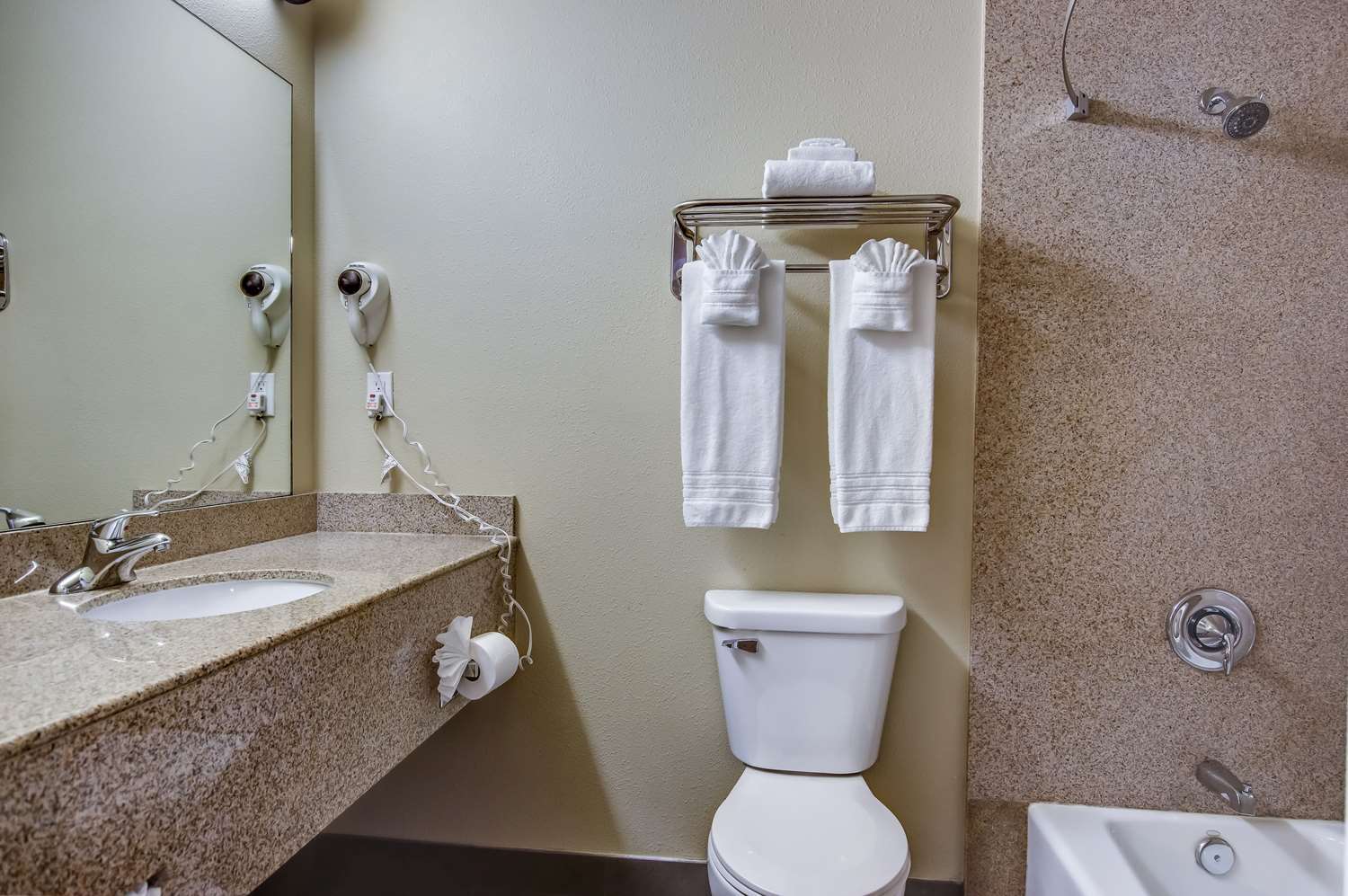 Howard Johnson By Wyndham Reseda Hotel & Suites Λος Άντζελες Εξωτερικό φωτογραφία
