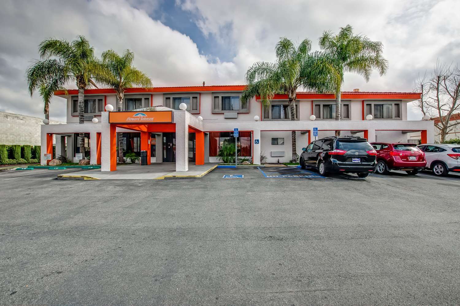 Howard Johnson By Wyndham Reseda Hotel & Suites Λος Άντζελες Εξωτερικό φωτογραφία